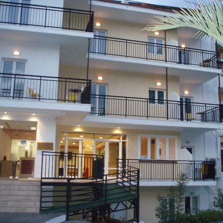 Haris Apartments Hersónissos Extérieur photo