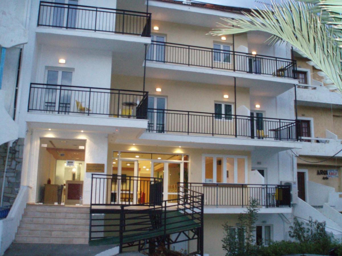 Haris Apartments Hersónissos Extérieur photo